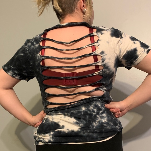 Tye dye Beetlejuice tee - Picture 2 of 2